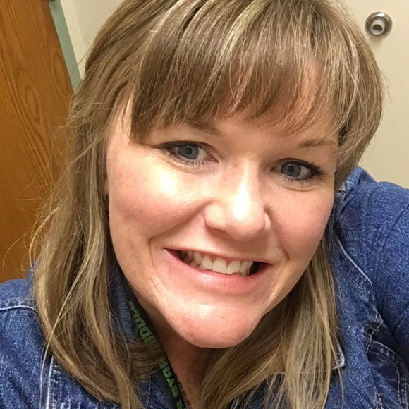 Meet your Posher, Heather - Picture 1 of 1